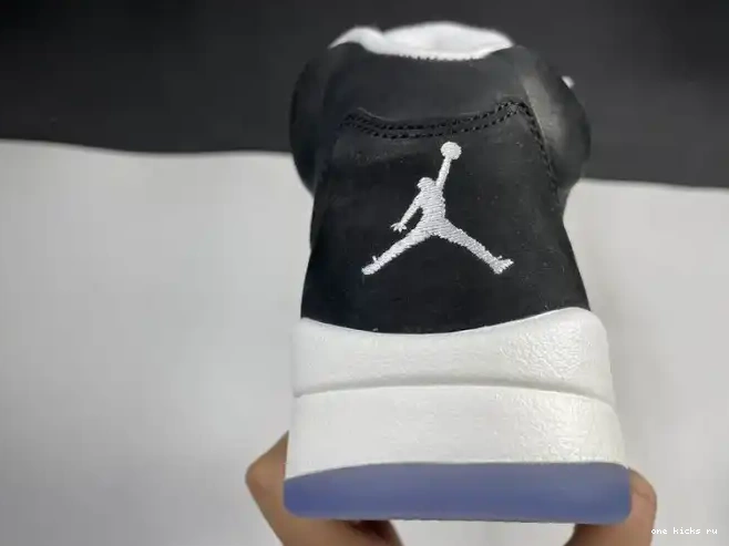 Rep Onekick JORDAN AIR OREO 5 CT4838-011 0405
